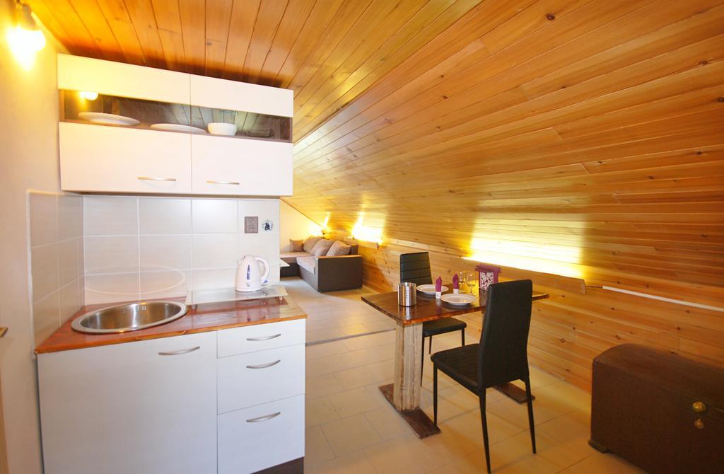 Apartments Zbraslav براغ المظهر الخارجي الصورة